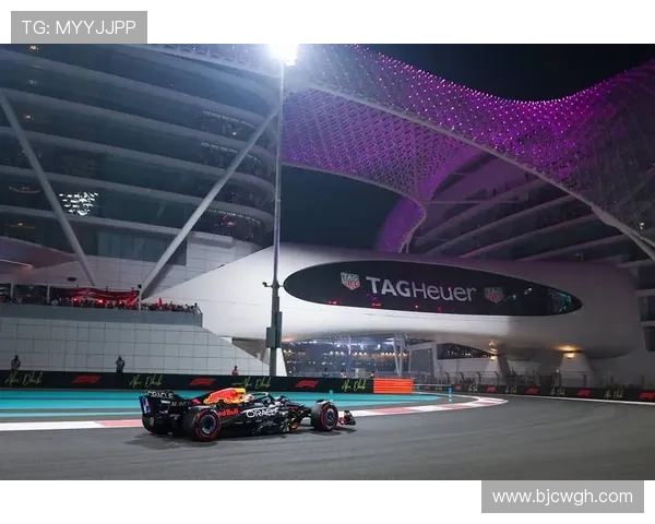 新赛季F1车队激战排位赛技术升级引发全球车迷热议焦点 新赛季F1车队激战排位赛技术升级引发全球车迷热议焦点