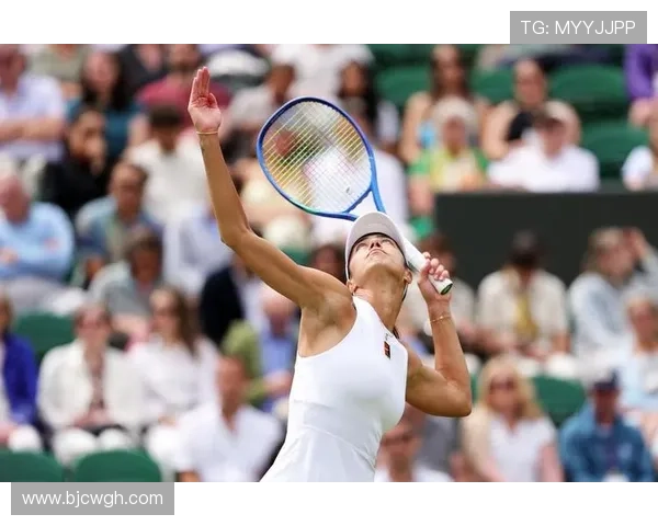 网球赛场激战正酣 世界顶级选手争夺年度冠军宝座